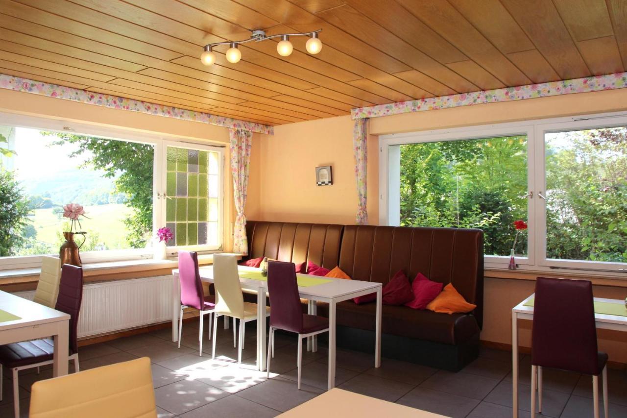 Familie Hotel Kameleon Elleringhausen Exterior photo